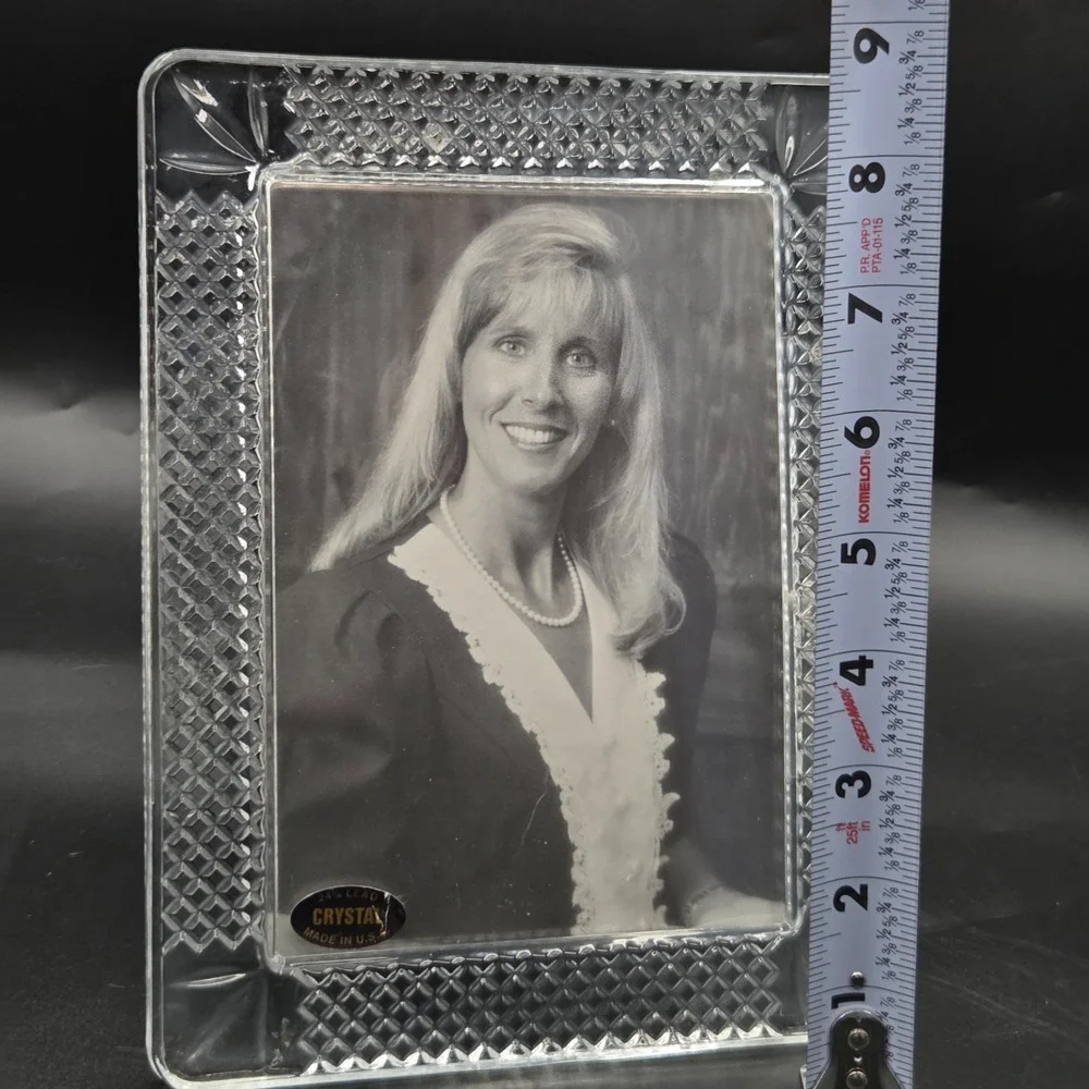 Vintage 5x7 Opening Heavy 24% Lead Crystal Picture Frame  Made in USA Retro‎